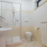 شقة Bay C12 - *